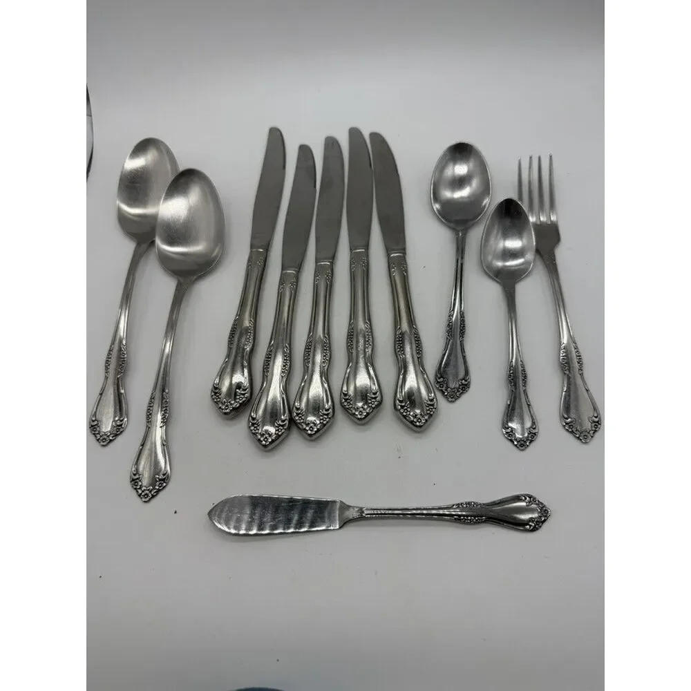 Vintage Wm A Rogers Deluxe Stainless Flatware Set 13pc Flower Pattern USA Silver